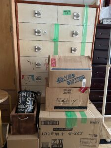 【遺品整理事例】そろそろ故人の荷物を片づけたい|衣料品・家具の回収と処分 堺市南区